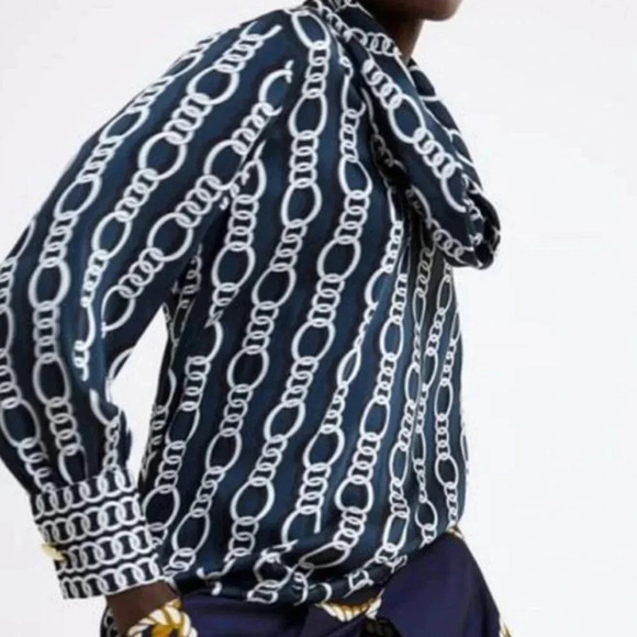 Zara  Chain Link Satin Top - Picture 3 of 10